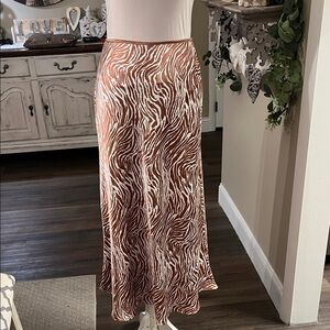 Yakira Bella Elegant Zebra Print Midi Skirt